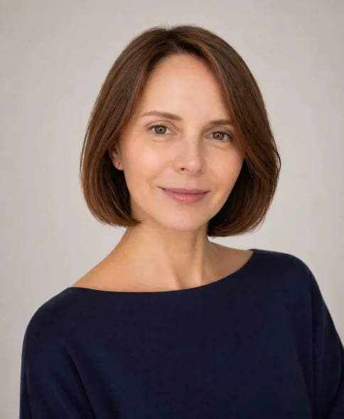 Настя Захарова